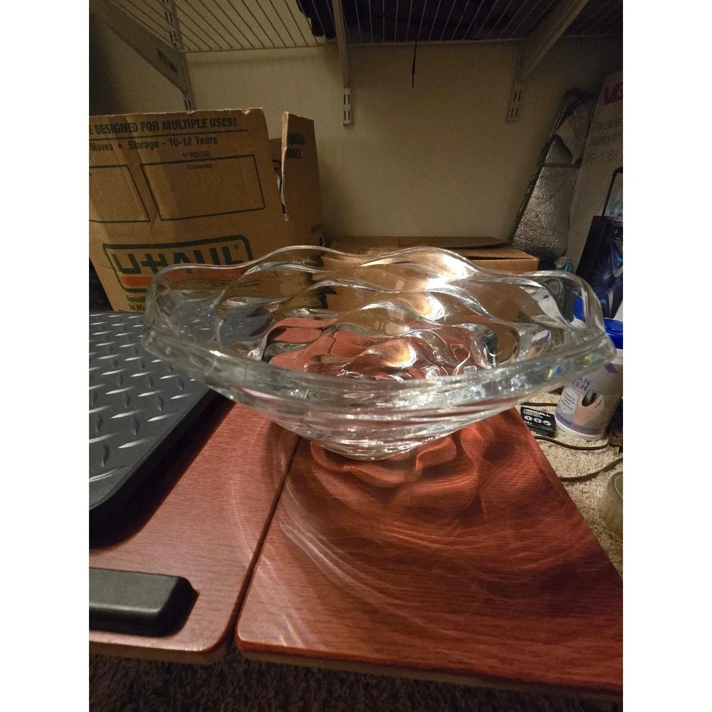 Artistic Clear Glass Rose Petal Centerpiece Bowl Wavy Rim Floral Sculptural Dish